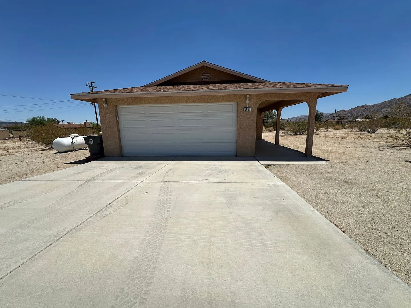 **Move in special $150 off of first months rent** 2 bedroom/2Bathroom home — Photo 1