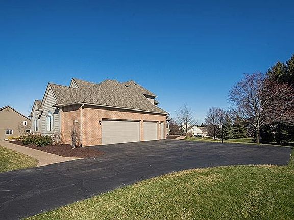 5th image of 343 Crestway Ct
