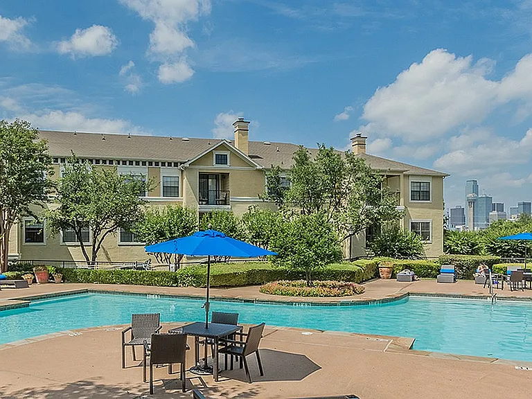 A Pool Designed for Peace & Play