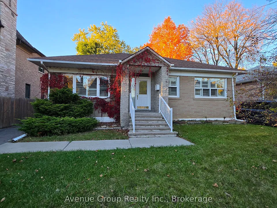 82 Caines Ave #LOWER