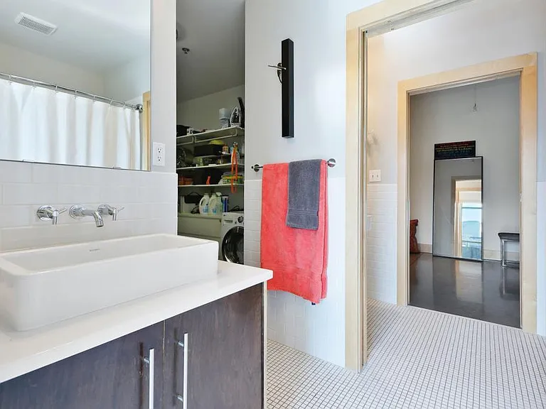 345 6th Ave N #303 — Photo 12