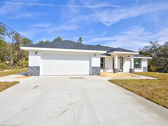 3rd image of 2062 N Olivia Dr