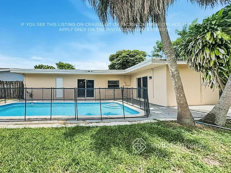 9558 NW 19th Pl — Photo 19