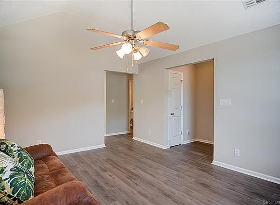 5th image of 2524 Pine Bark Ct