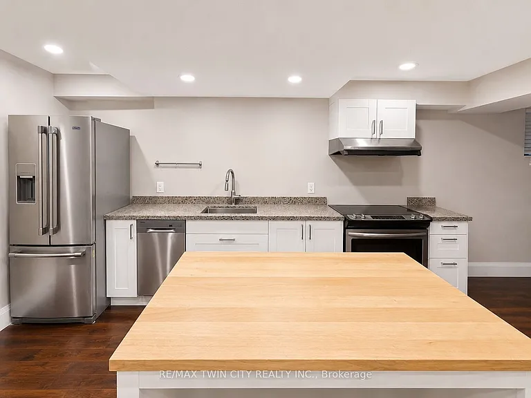 262 Sweet Gale St #BASEMENT — Photo 10