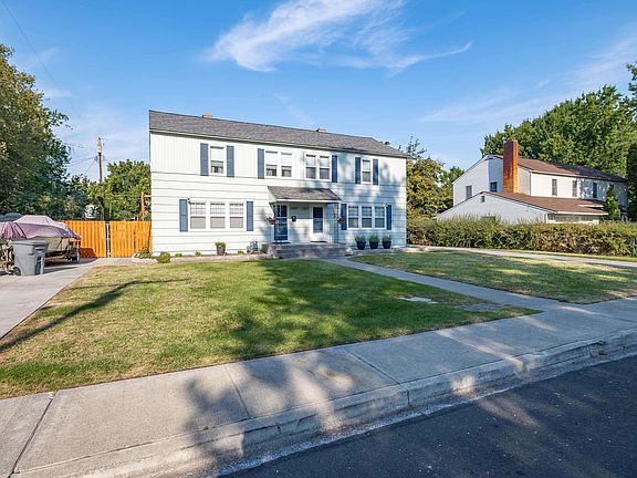 2nd image of 1009-1011 McPherson Ave