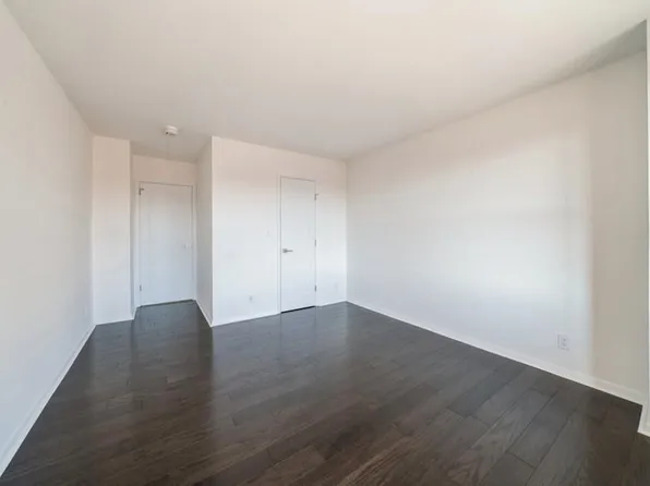 500 Central Avenue image 14 of 28