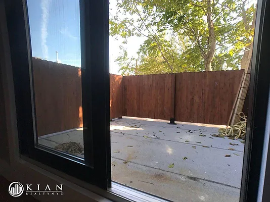 Rented by Kian Realty | media 13