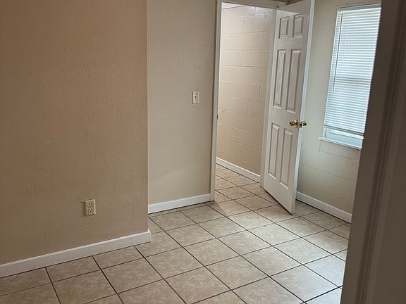 5th image of 1564 N Tremain St