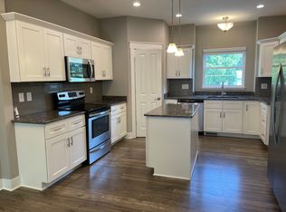 1746 Chief Okemos Cir, Okemos, MI 48864
