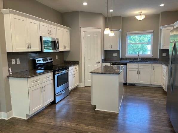 1746 Chief Okemos Cir