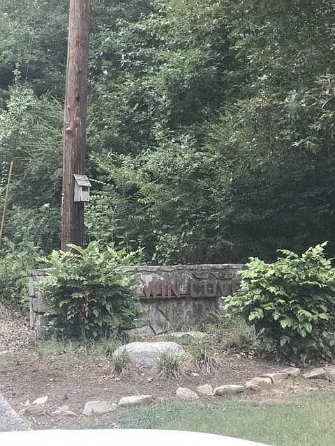 1st image of Twin Coves Cir
