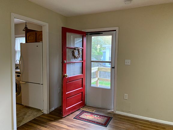 5th image of 5712 N Shore Pkwy #1