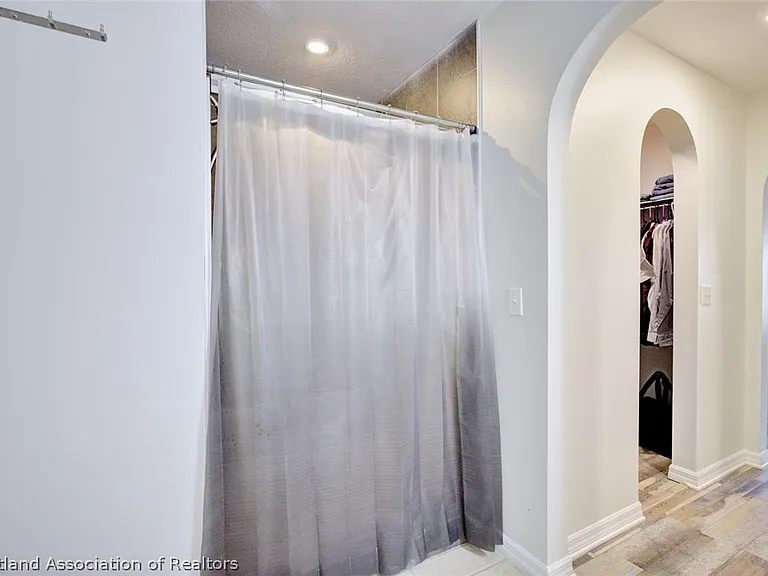 4710 Tarrega St — Photo 26