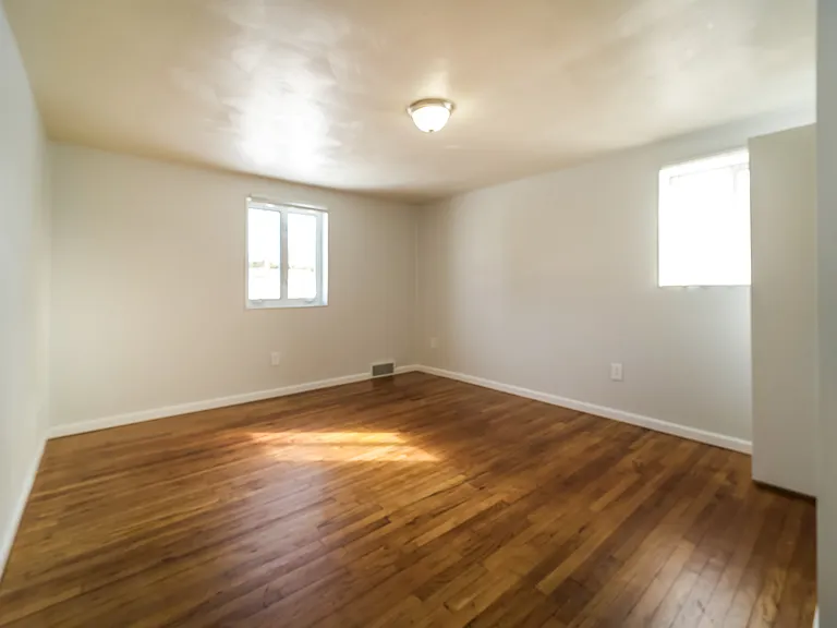 211 Andora Dr — Photo 7