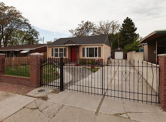 2nd image of 161 E Claybourne Ave