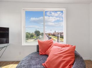 7037 Cimarron St, Los Angeles, CA 90047