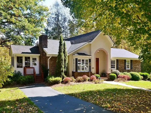 104 Valley Vista Dr, Black Mountain, NC 28711