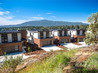 1220 Manzanita Pl #102, Nanaimo, BC V9T 0L7