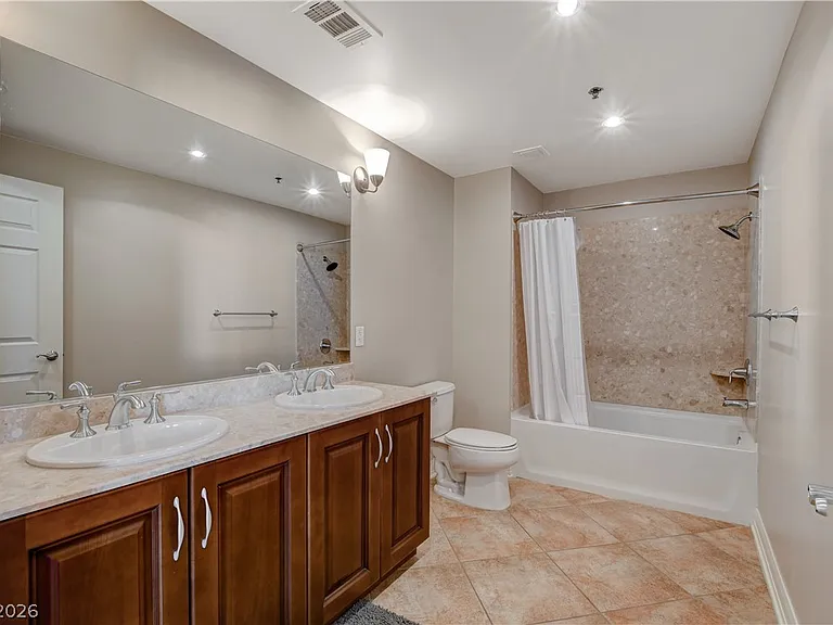 150 Las Vegas Blvd #1205 — Photo 28