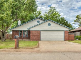 935 W Ridgehaven Way, Mustang, OK 73064