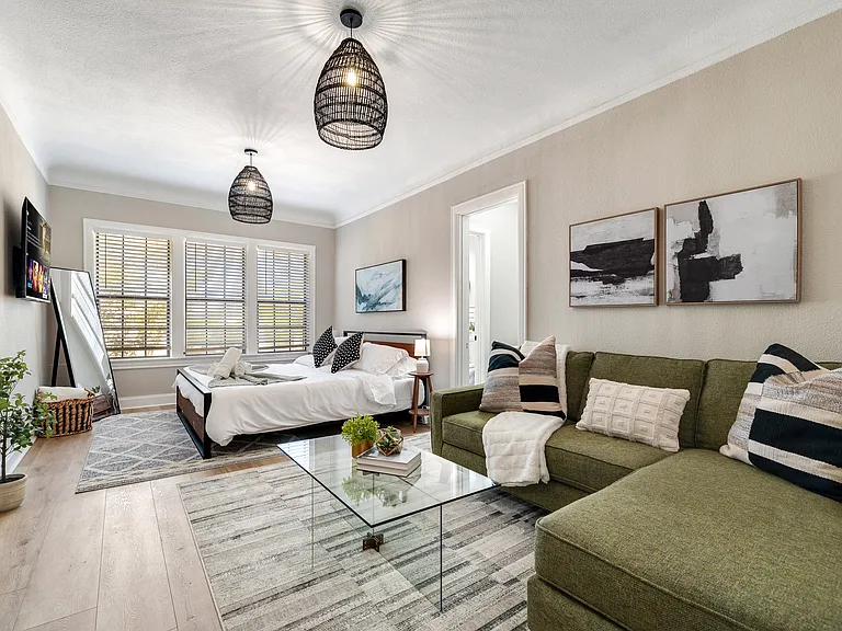 4400 Gaston Ave — Photo 8