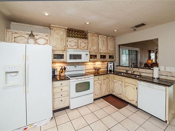 3rd image of 4141 Caldwell Ave