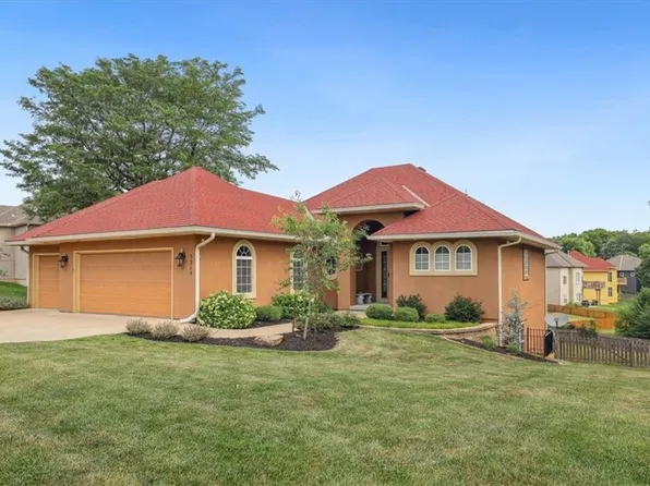 5214 NE 70th St, Kansas City, MO 64119