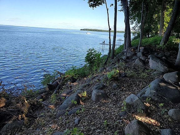 5th image of 46899 Earle Brown Dr