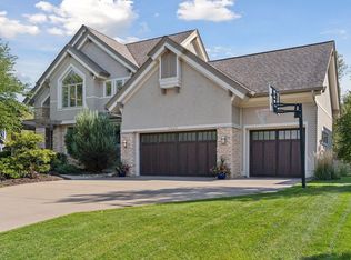 11440 Avery Dr, Inver Grove Heights, MN 55077