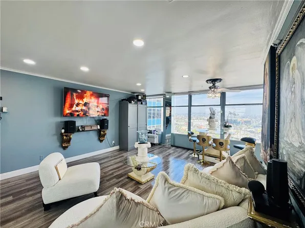 100 Atlantic Ave APT 1012, Long Beach, CA 90802