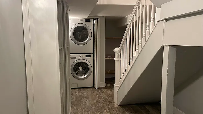 Rented by Strivers Management Group Corp (Brokerage) | media 18