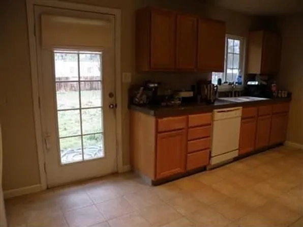 8904 Elm Ave, Orangevale, CA 95662