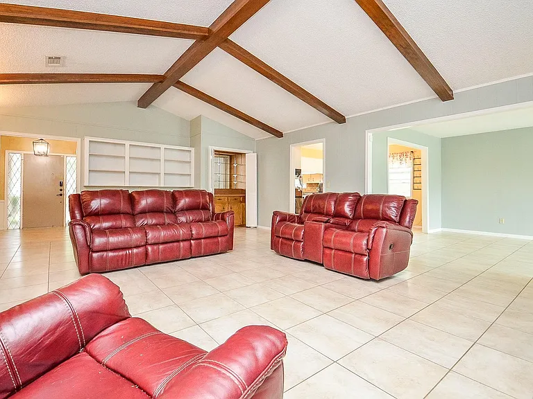 2106 Glenn Lakes Ln — Photo 10