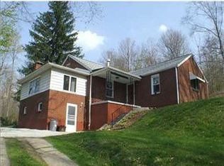900 Lovedale Rd, Elizabeth, PA 15037