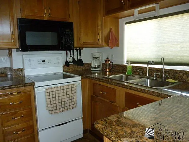 10311 E 30th Pl — Photo 11