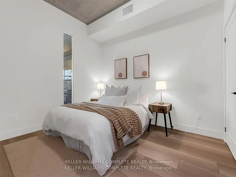 24 Augusta St #806 — Photo 6