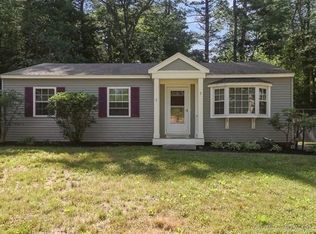 8 Juniper Ln, Georgetown, MA 01833