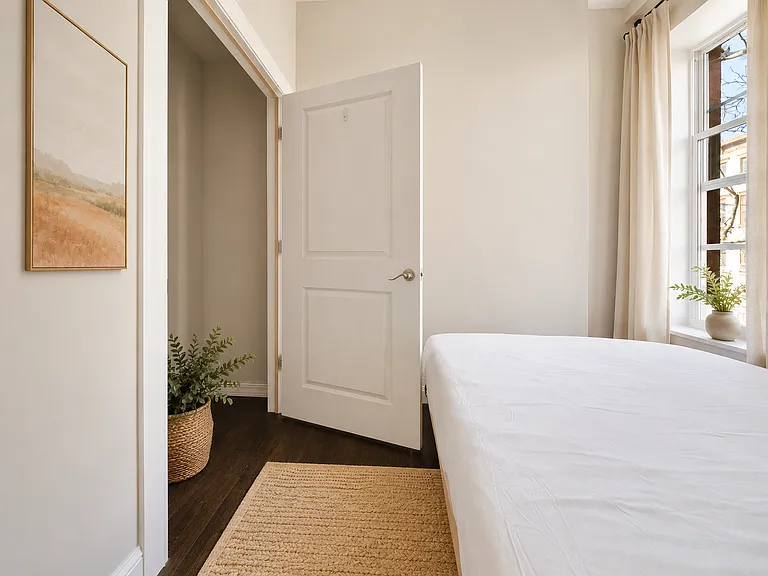 570 Putnam Ave #1 — Photo 10