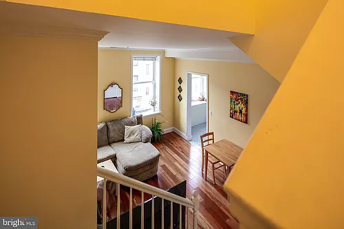 2129 Walnut St Photo 1
