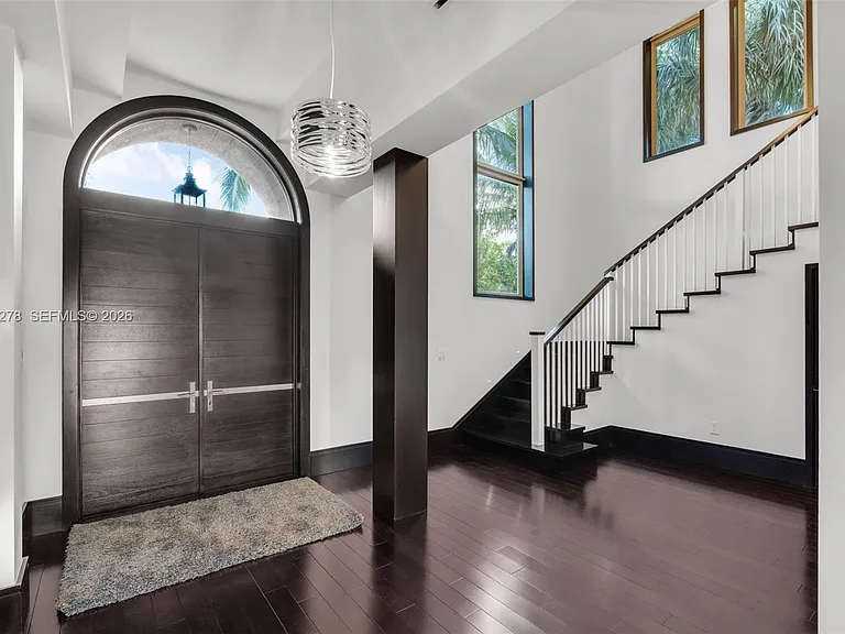 760 S Mashta Dr — Photo 4