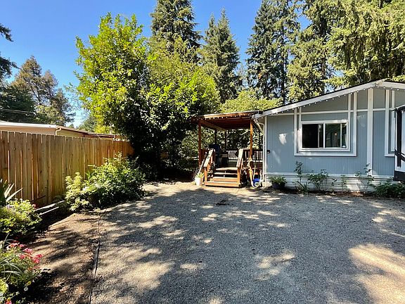 2nd image of 16720 Wanda Ct SE