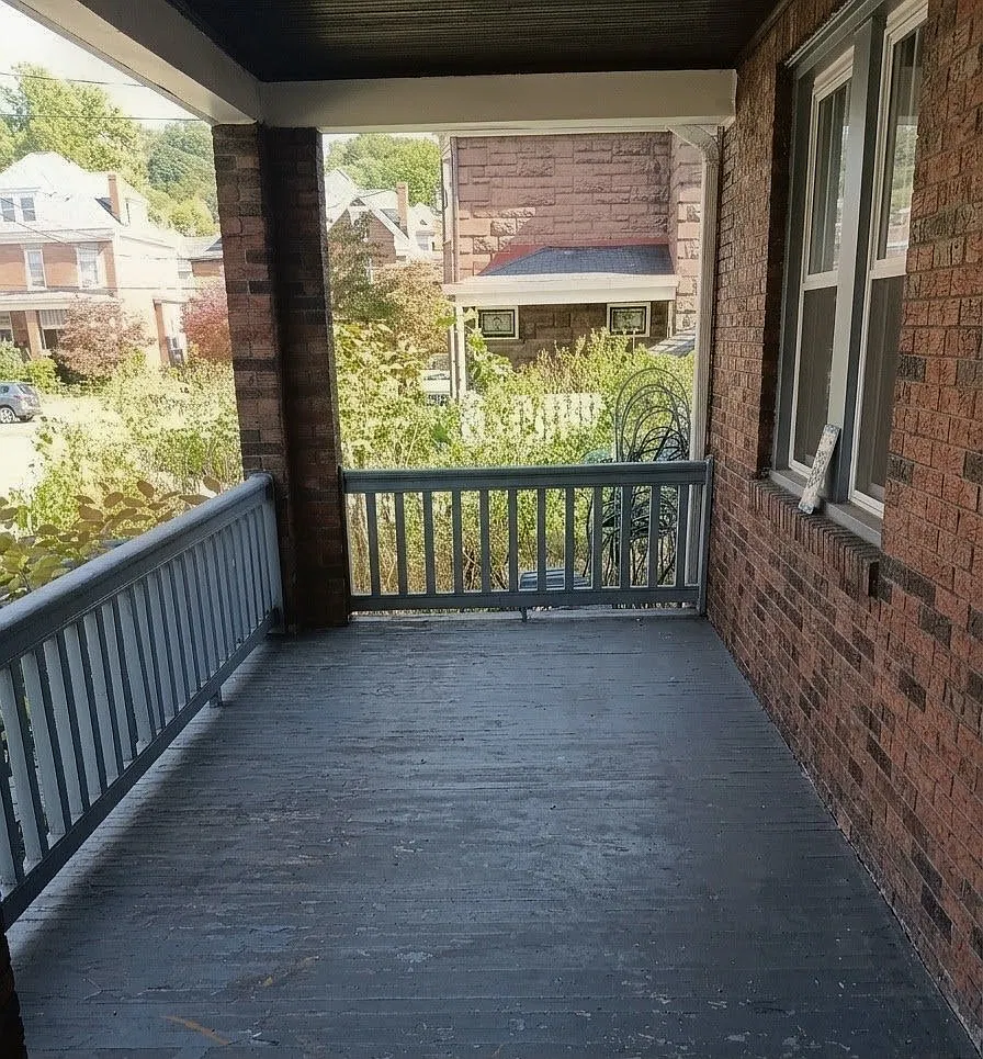 3 bed, 1298 sqft, $2,100 — Photo 4
