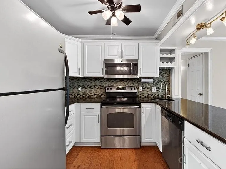 2606 Park Rd #A — Photo 2