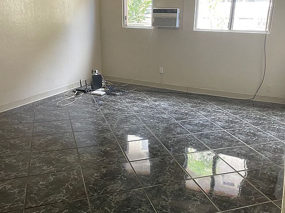 2nd image of 66-942 Kamakahala St