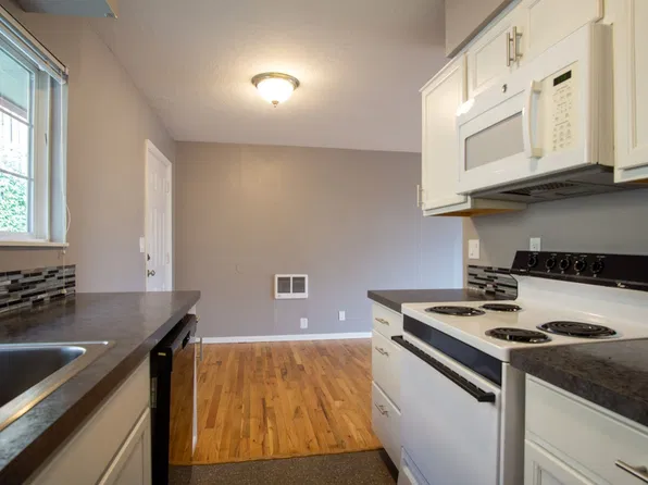 5025 S Corbett Ave #15, Portland, OR 97239