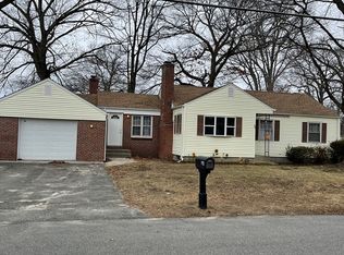 56 Rosemary Dr, Springfield, MA 01119