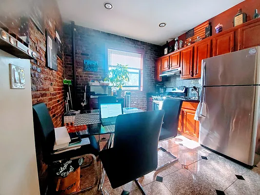 Rented by Compass | media 13