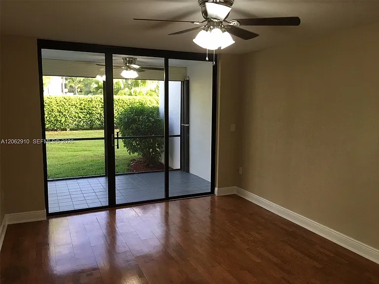 1440 Sheridan St #5F — Photo 5