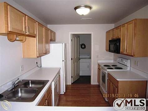 Hampton Ridge kitchen.jpg